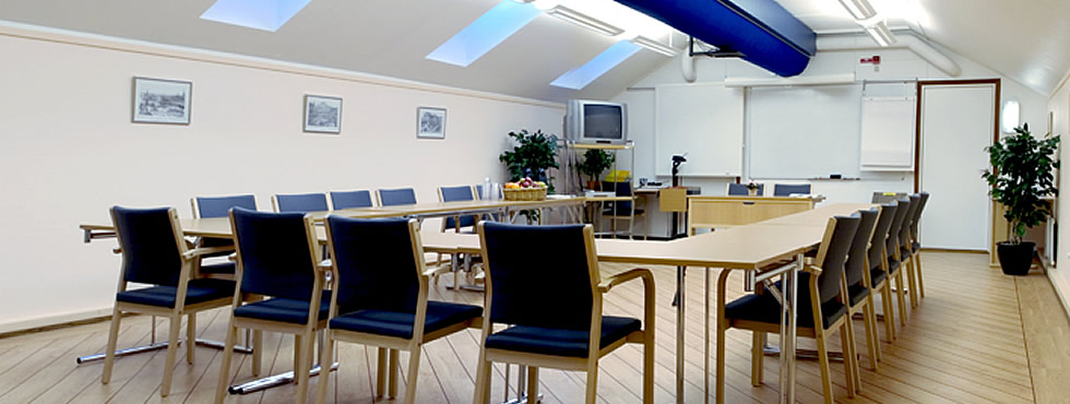 <?php echo $hotelname_visible; ?> conference room